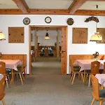 Гостевой дом Zur Linde 3*