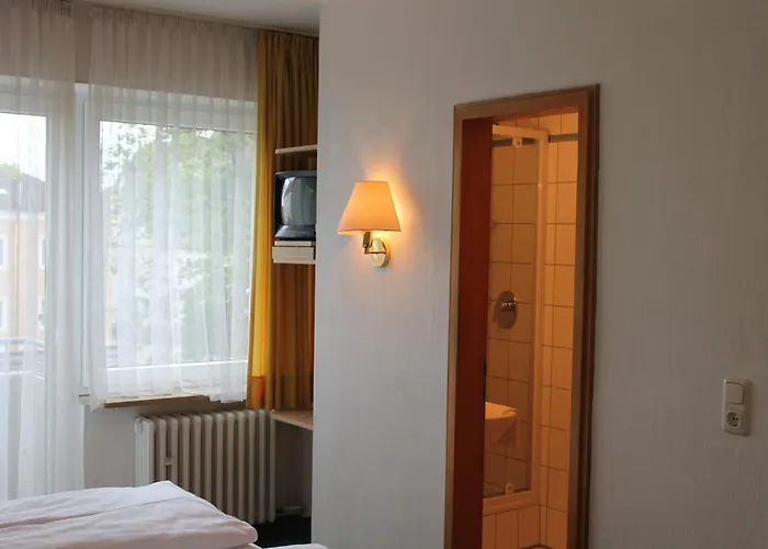 Pensionat Zur Linde 3*